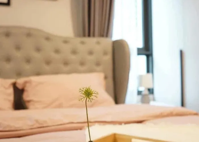 Apartment 2 Bed 2 Bath Steps To Bts&mrt *
