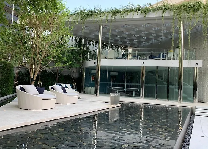Apartment 2 Bed 2 Bath Steps To Bts&mrt Bangkok