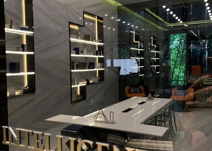 2 Bed 2 Bath Steps To Bts&mrt Bangkok