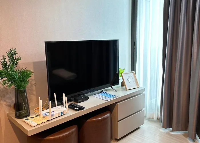 Apartment 2 Bed 2 Bath Steps To Bts&mrt
