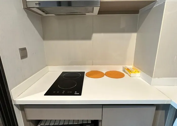 Apartment 2 Bed 2 Bath Steps To Bts&mrt *