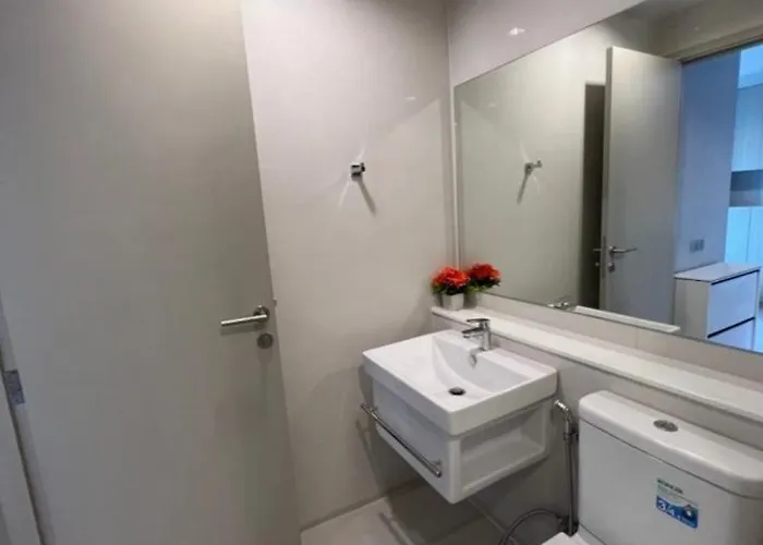 2 Bed 2 Bath Steps To Bts&mrt